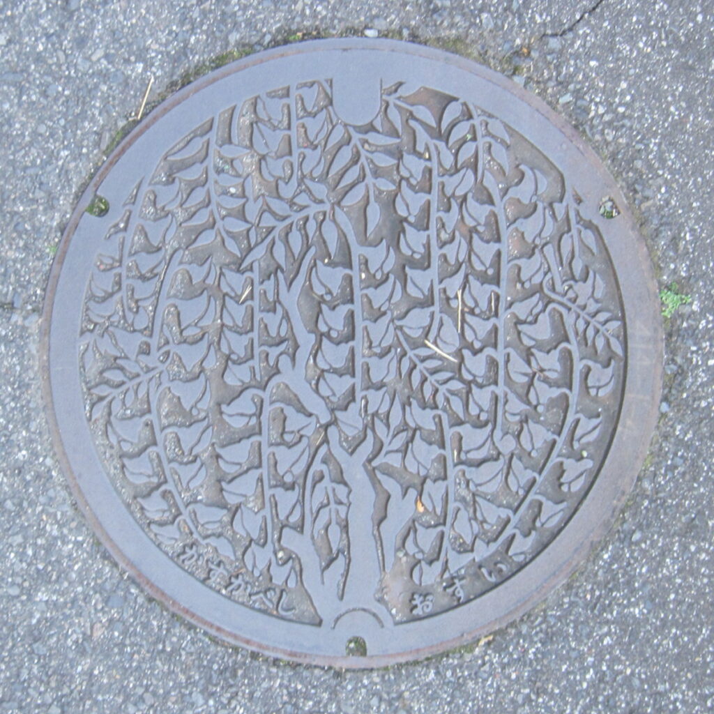 春日部市のマンホール蓋