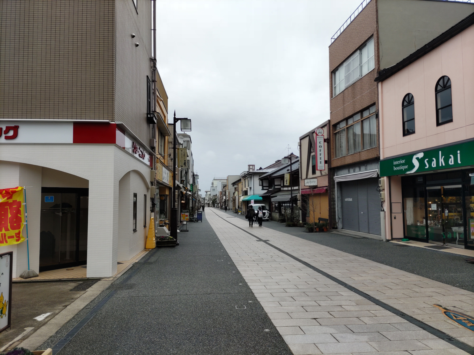 雰囲気の良さそうな商店街