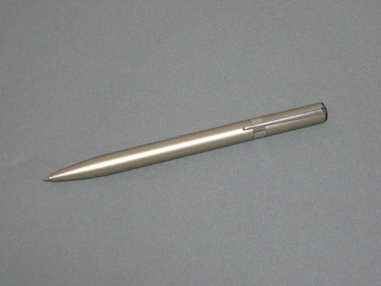 Stylo Bille Satiné ZOOM L105 City or citronné TOMBOW - La Poste Pro
